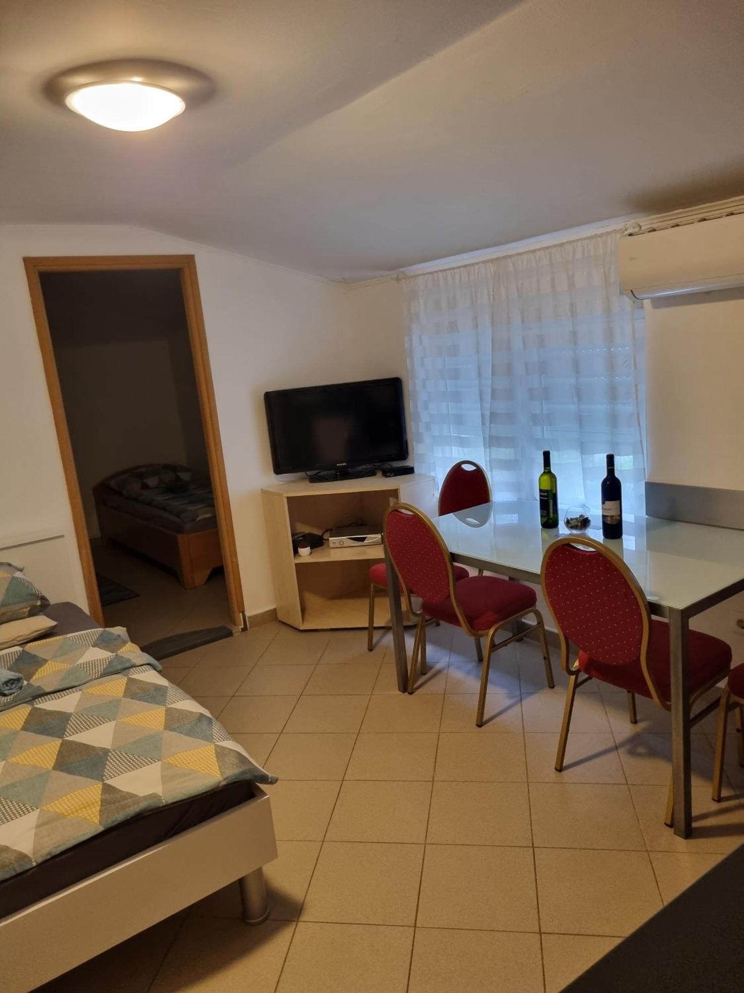 Apartmani Tominac Crikvenica Exterior photo